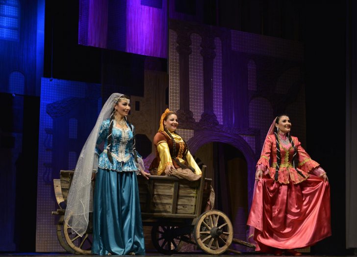 Musiqili Teatrda “Arşın mal alan” tamaşası nümayiş olunub