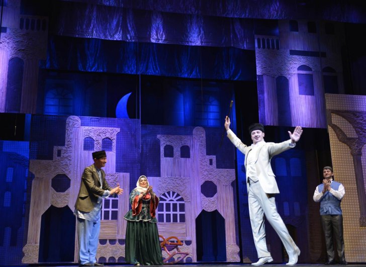 Musiqili Teatrda “Arşın mal alan” tamaşası nümayiş olunub