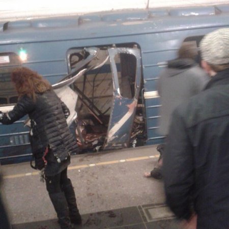 Sankt-Peterburq metrosunda partlayış baş verib - 
