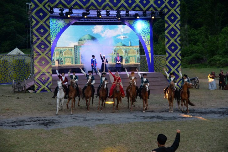 Gəncə I Beynəlxalq Musiqi Festivalı keçirilib