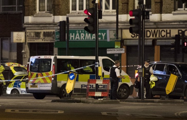 Londonda terror aktları: Ölən və yaralılar var -