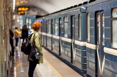 Bakı Metropoliteni sərnişinlərə