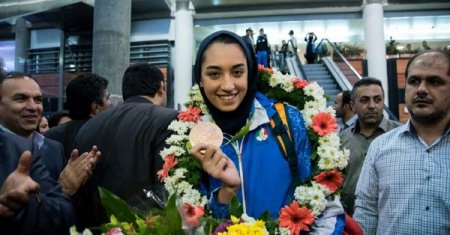 İranın yeganə qadın Olimpiya medalçısı ölkəni