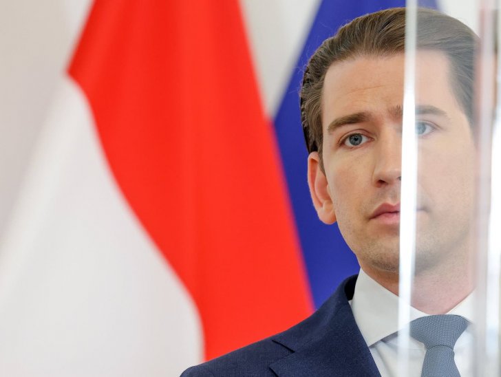 Avstriya kansleri korrupsiya qalmaqalına görə istefa verib