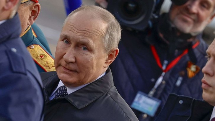 Moskva və Sankt-Peterburqda Putinin istefası tələb olunub
