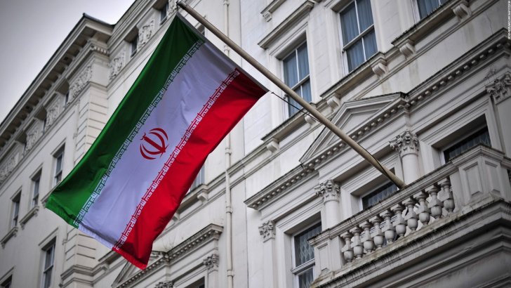 “Persona-non-grata” elan edilən İran diplomatları Azərbaycandan gedirlər