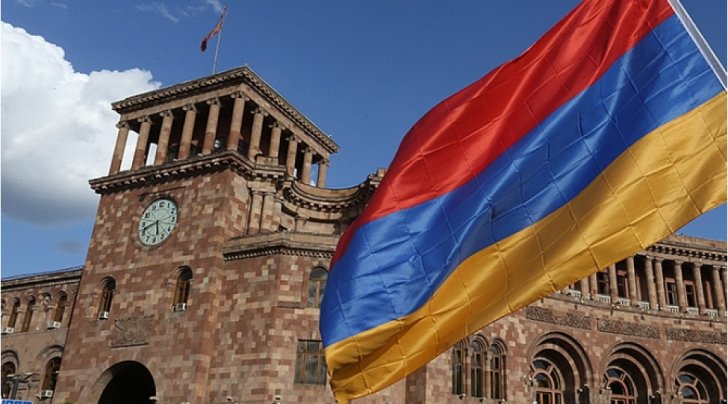Ermənistanda Paşinyana qarşı yeni qüvvə axtarışı
