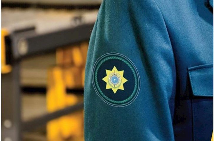 Gömrük Komitəsinin qaçaqmalçılıqda ittiham olunan əməkdaşları AZADLIĞA BURAXILIB