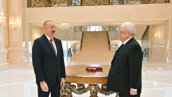 Qusman Şuşa Qlobal Media Forumunda iştirak etdiyi üçün vəzifəsindən azad edilib?