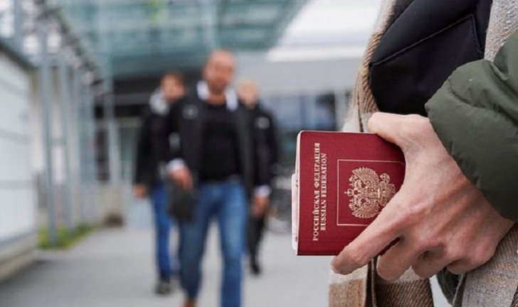 Avropa İttifaqı Rusiya vətəndaşlarına çoxdəfəli Şengen vizası verməyi yasaqlayır